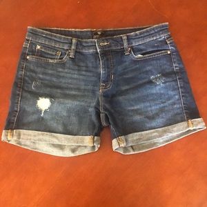 Gap Jean shorts. Size 4